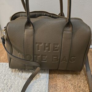 The Tote Bag in Brown